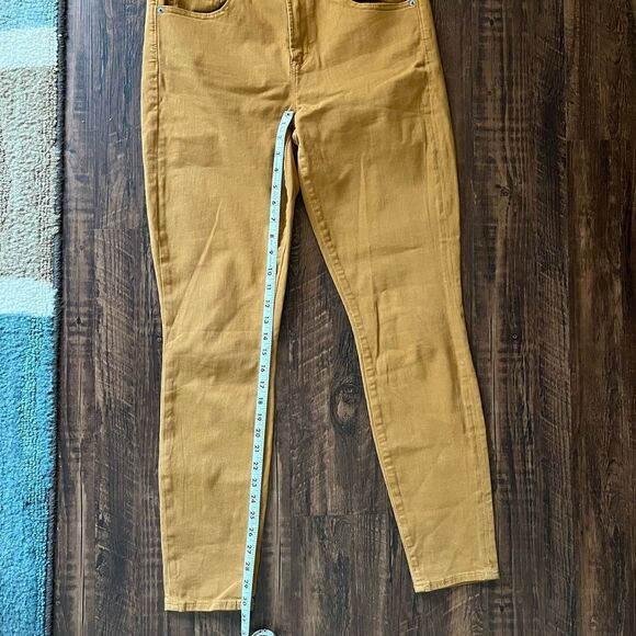 Gap Mustard Universal Leggings size 12/31T - Picture 6 of 6
